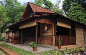 Rumah Adat Jawa Barat