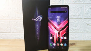 ASUS ROG Phone 3 Smartphone Mobile Gaming Terbaik