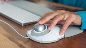 Apa Itu Trackball? Mengenal Pengertian Trackball