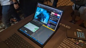 Windows 11 Belum Siap untuk Dukungan Foldable Device?