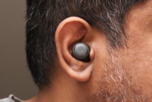 Google Hadirkan Varian Blue dan Porcelain di Pixel Buds Pro