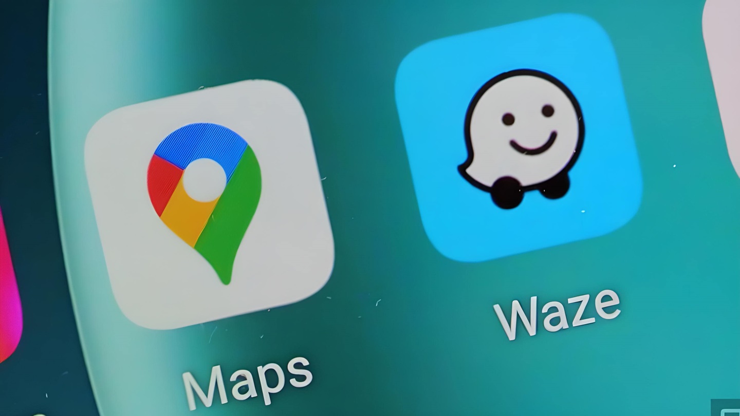 Google Maps & Waze