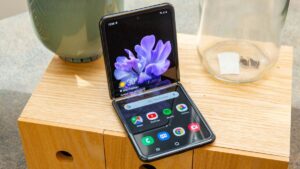 Penjualan Menurun Buat Samsung Ogah Berinovasi di Foldable Phone